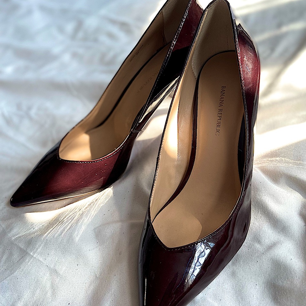 Banana Republic Maroon Heels